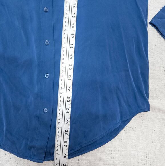 Quince Blouse Womens Large Blue Button-Down Flowy Silky Feel Modern Chic - Picture 6 of 8